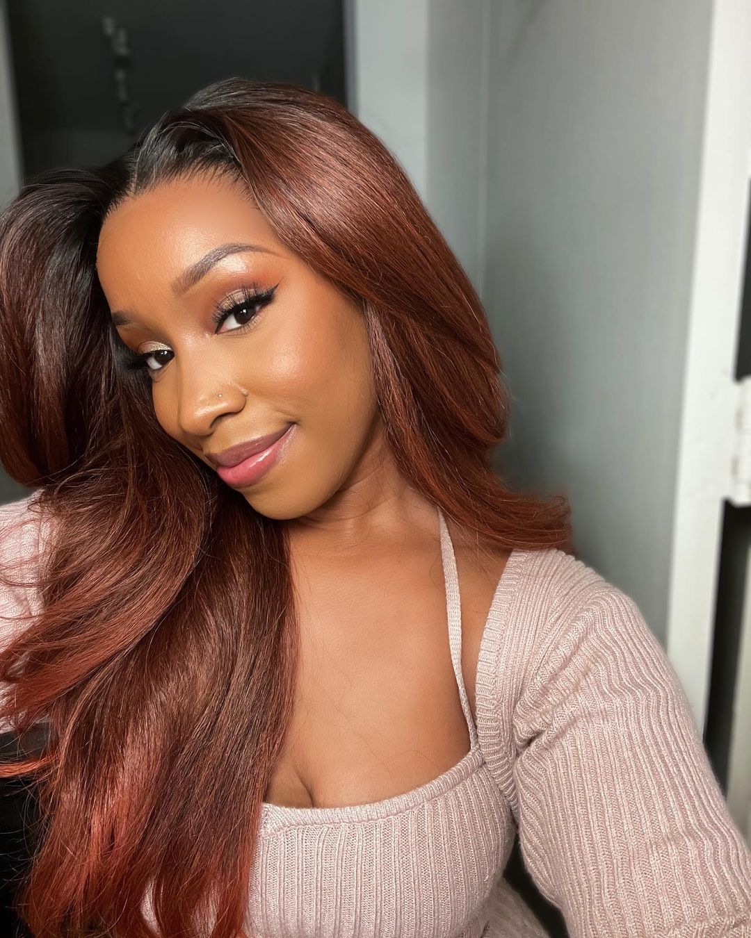 Perruque Lace Front Wig crépue ondulée brune ombrée à racines noires