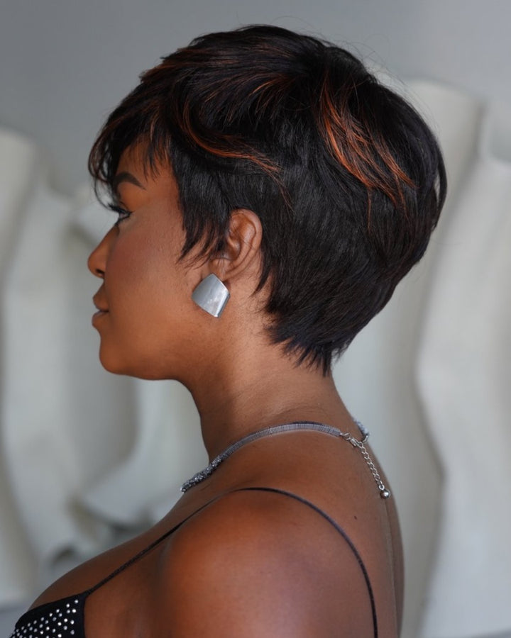 Perruque Pixie Cut avec frange et reflets brun cuivré sans colle