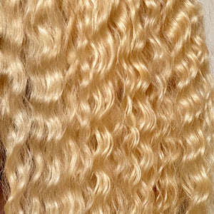 13x4 perruque frontale en dentelle blonde à ondulations profondes