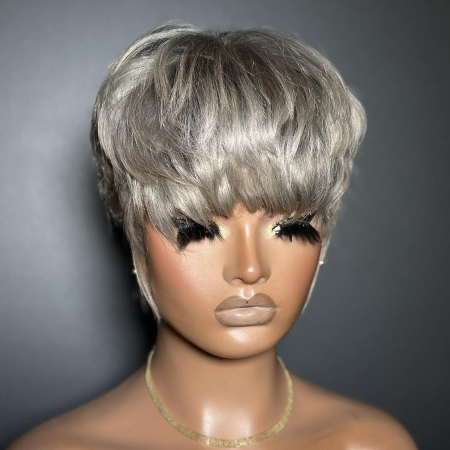 Perruque de cheveux humains sans colle coupe Pixie gris cendré avec frange