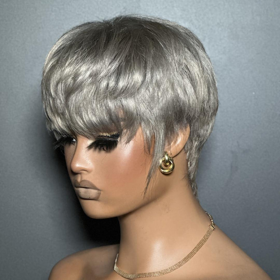 Perruque de cheveux humains sans colle coupe Pixie gris cendré avec frange