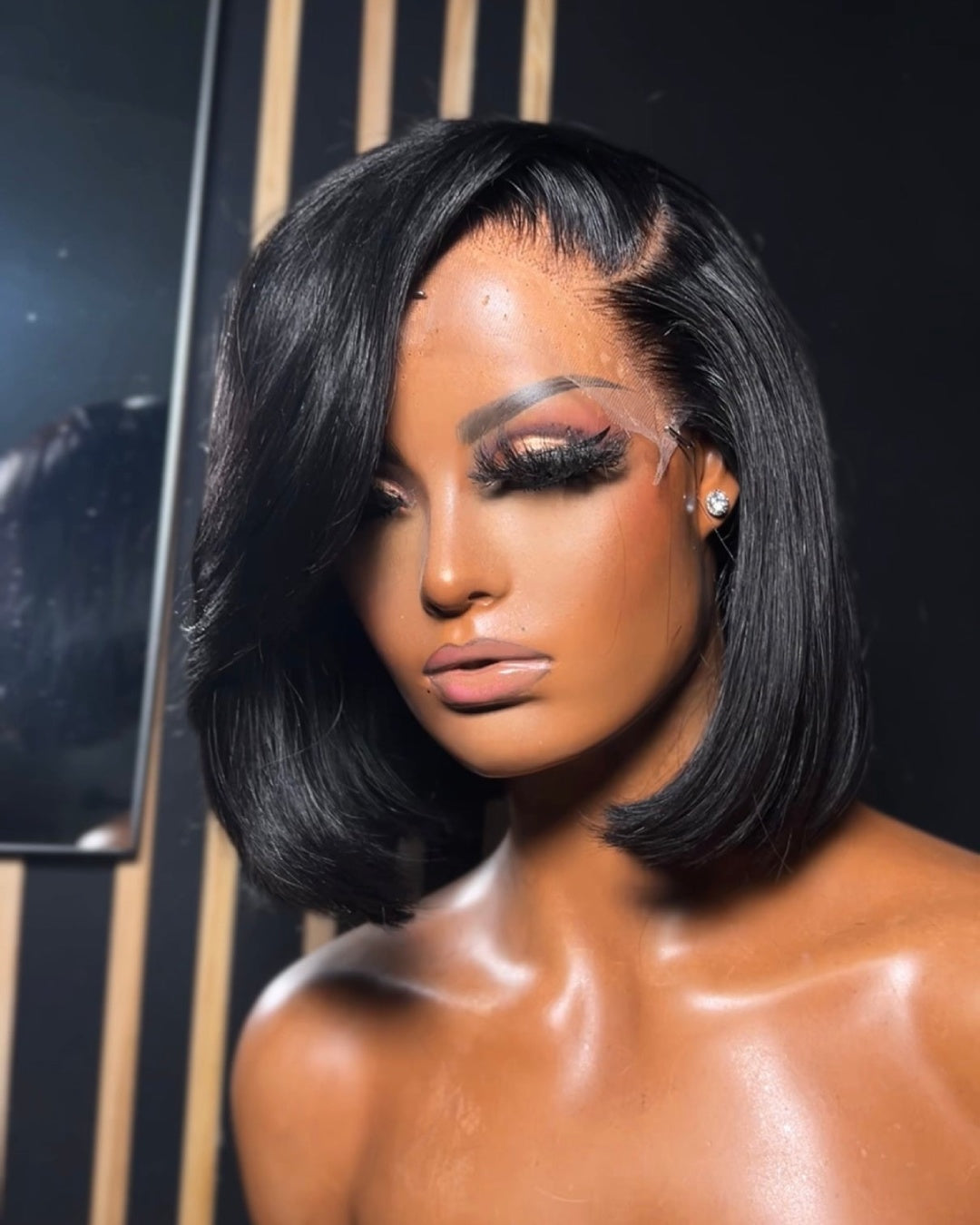 Perruque bob avec raie sur le côté et fermeture en dentelle 5x5