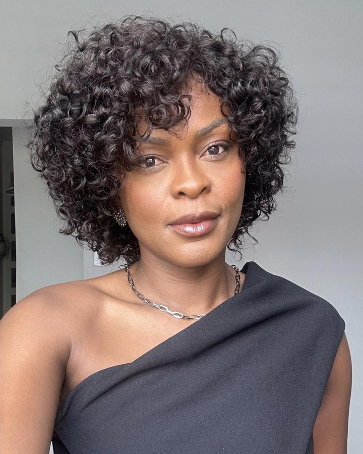 Perruque courte bouclée tendance avec frange sans colle 100 % cheveux humains