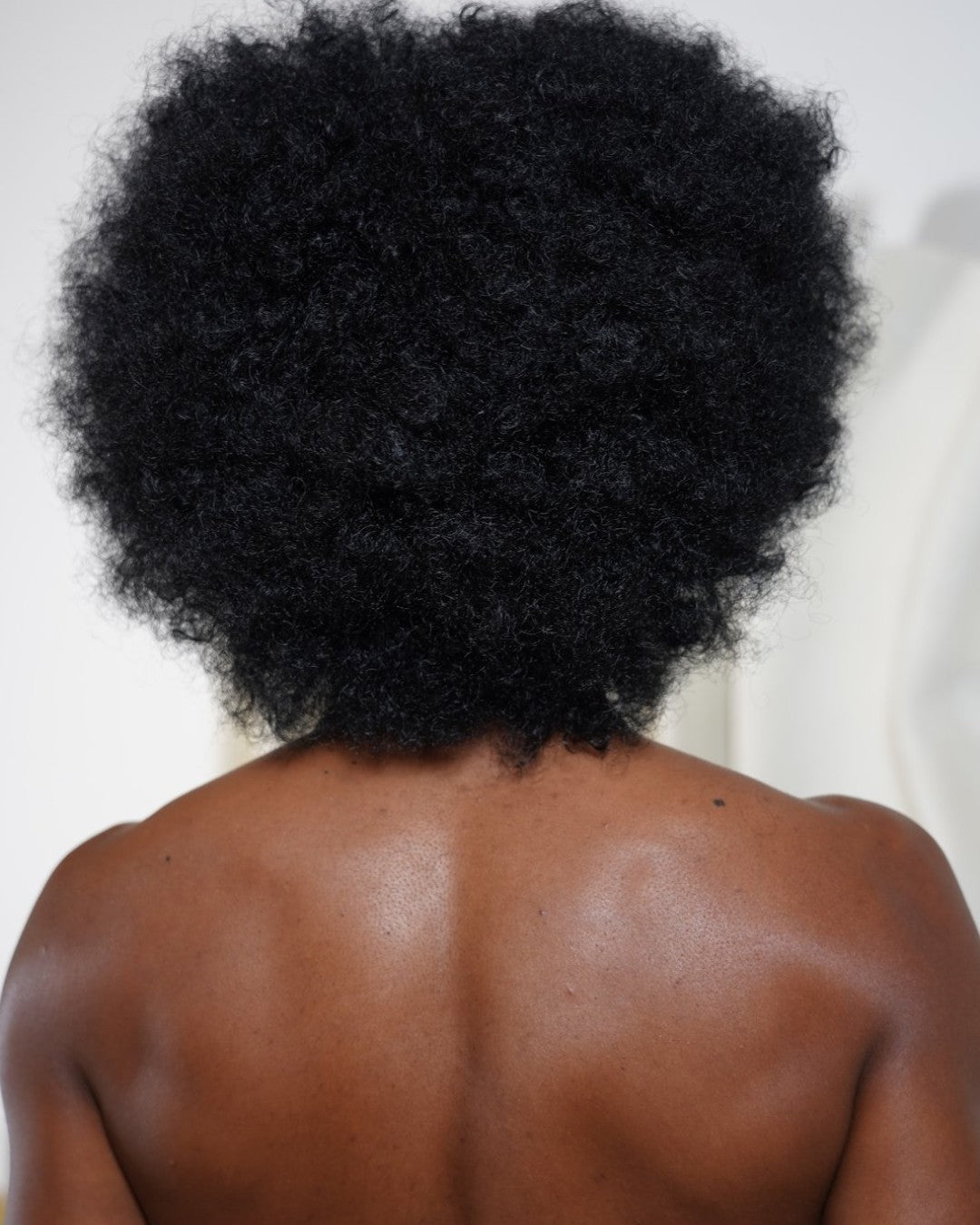 Perruque frontale en dentelle 13x4 afro crépue bouclée