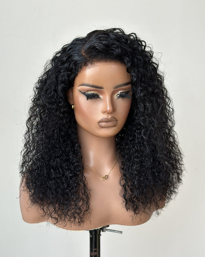 Perruque à bordure frontale en dentelle avec des boucles crépues réalistes