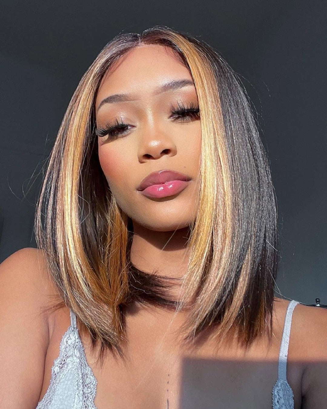 Perruque Lace Closure Wig 5x5 lisse à reflets blonds ombrés