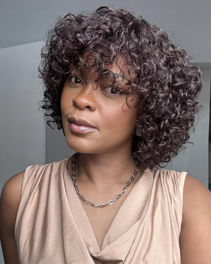 Perruque courte bouclée tendance avec frange sans colle 100 % cheveux humains