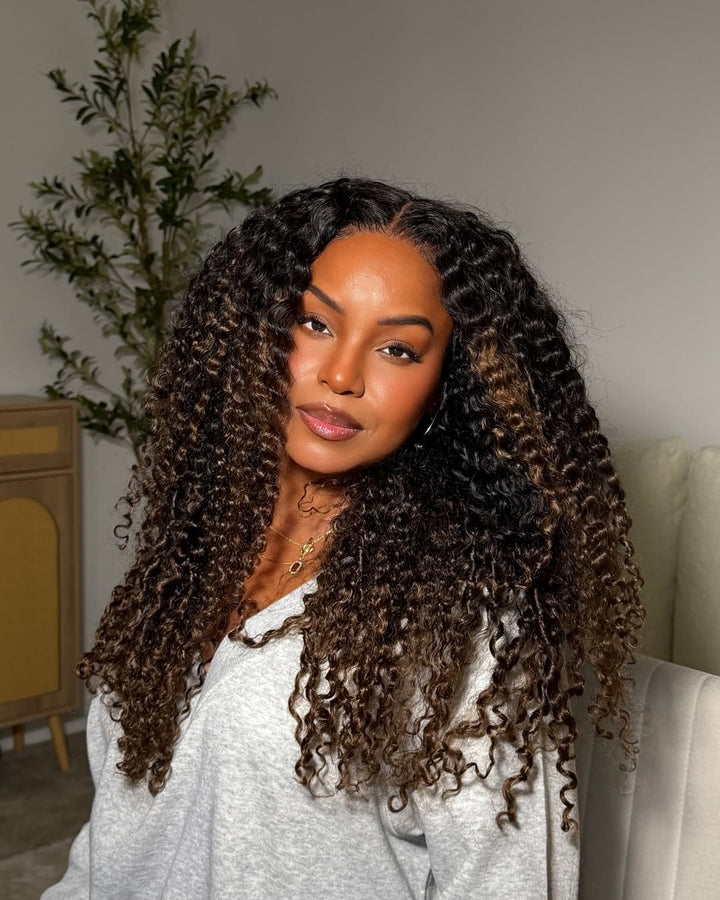 Perruque bouclée ombrée châtain avec fermeture en dentelle 5x5